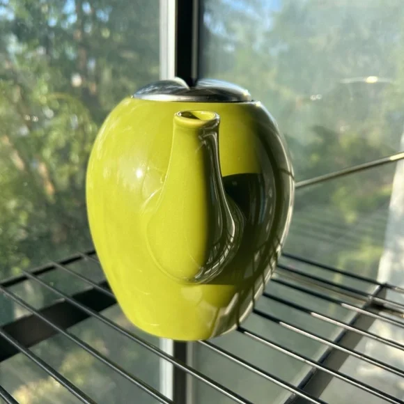 Certified International Tea Collection Lime Green Teapot w Infuser & Hinged Lid - Picture 4 of 9